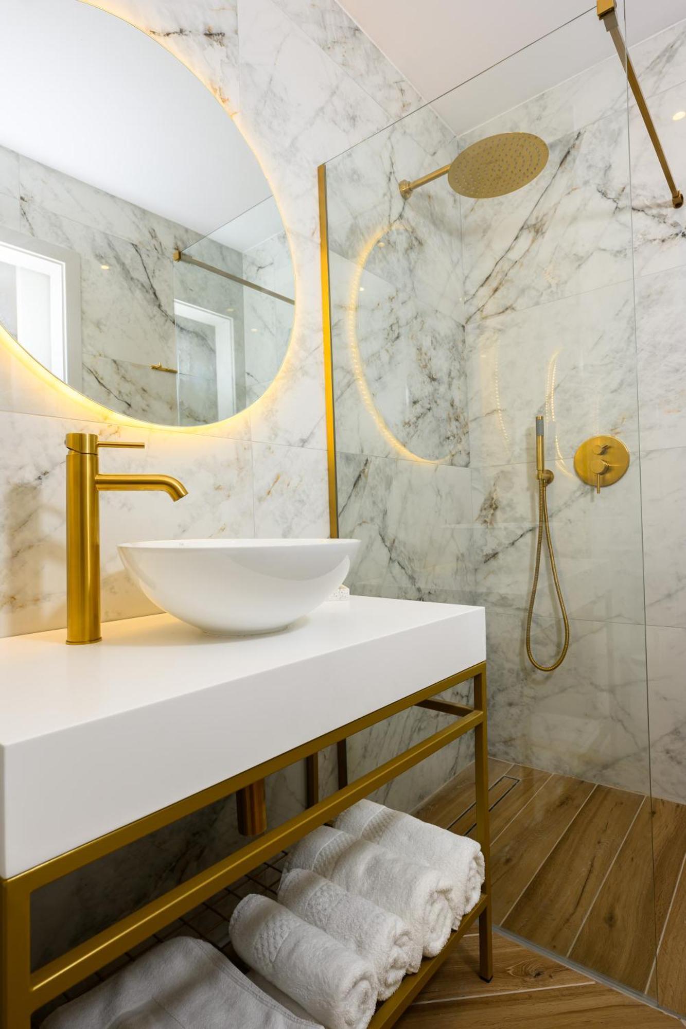 Xvi - Adults Only Hotel