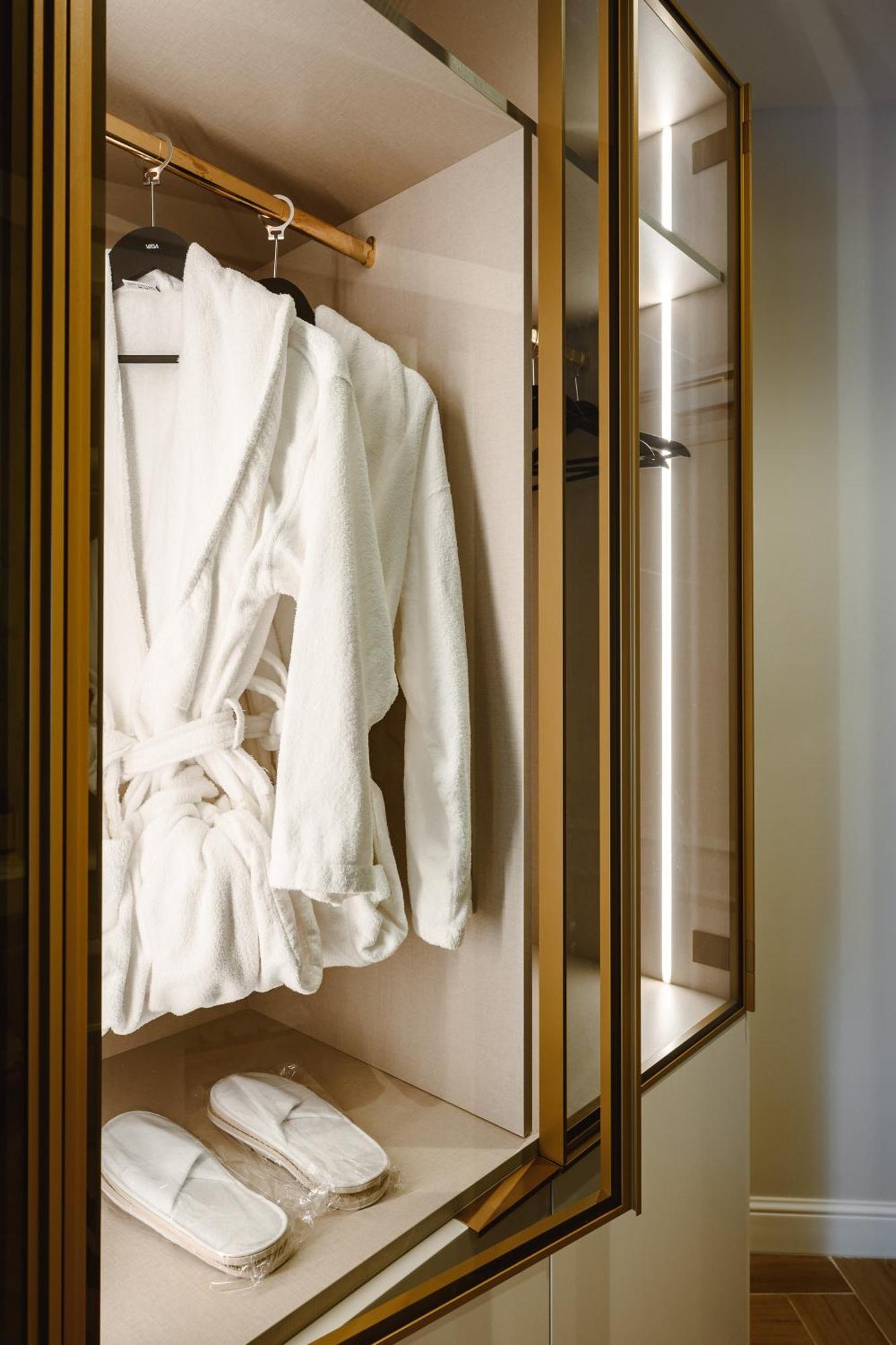 Xvi - Adults Only Hotel *